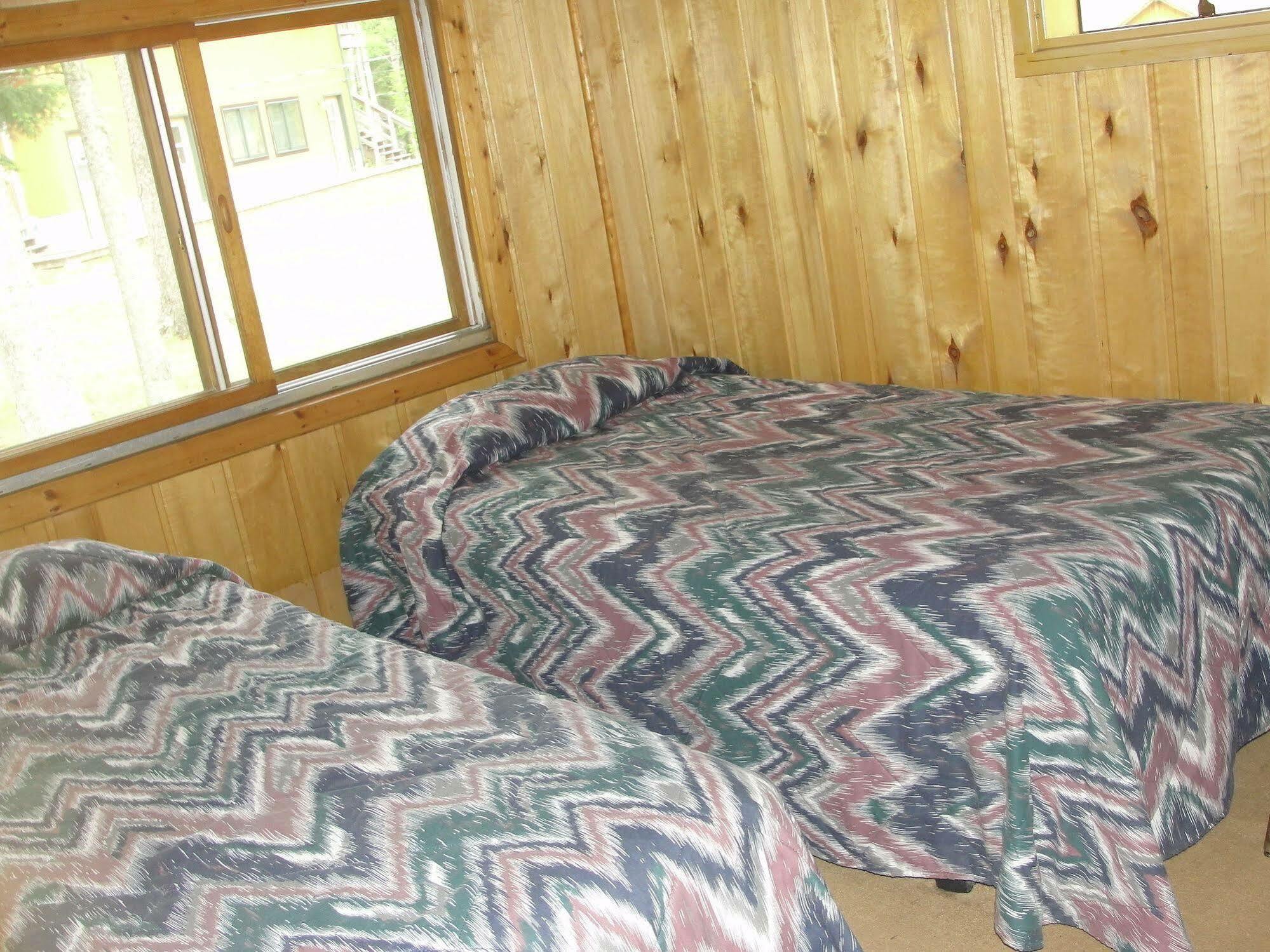 Crane Lake Pine Point Lodge Resort & Motel المظهر الخارجي الصورة